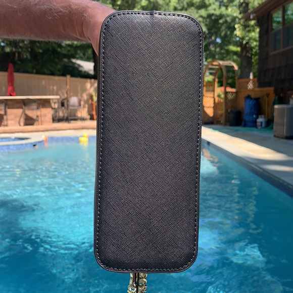 New Crossbody Bag - Picture 5 of 7